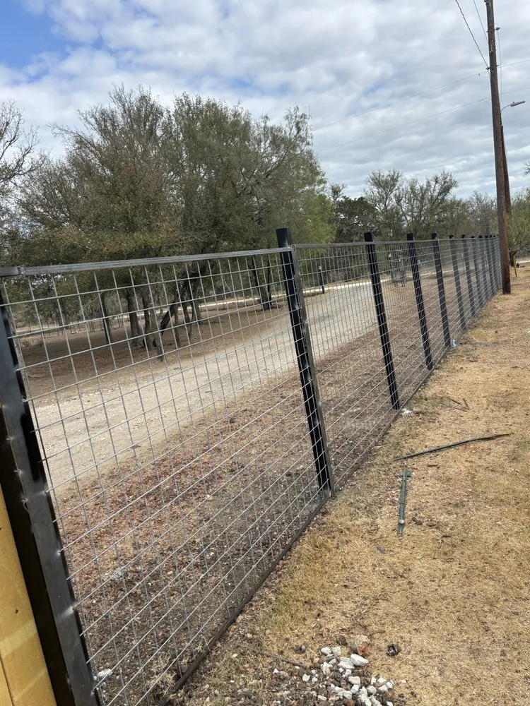 Local lawn care service near you across Cedar Creek, TX - Bairon'e Perez Trees Service