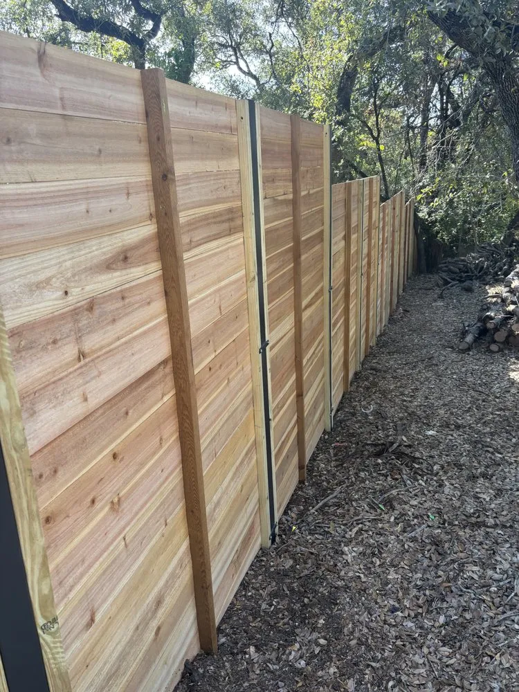 Affordable lawn mowing service experts serving Cedar Creek, TX - Bairon'e Perez Trees Service