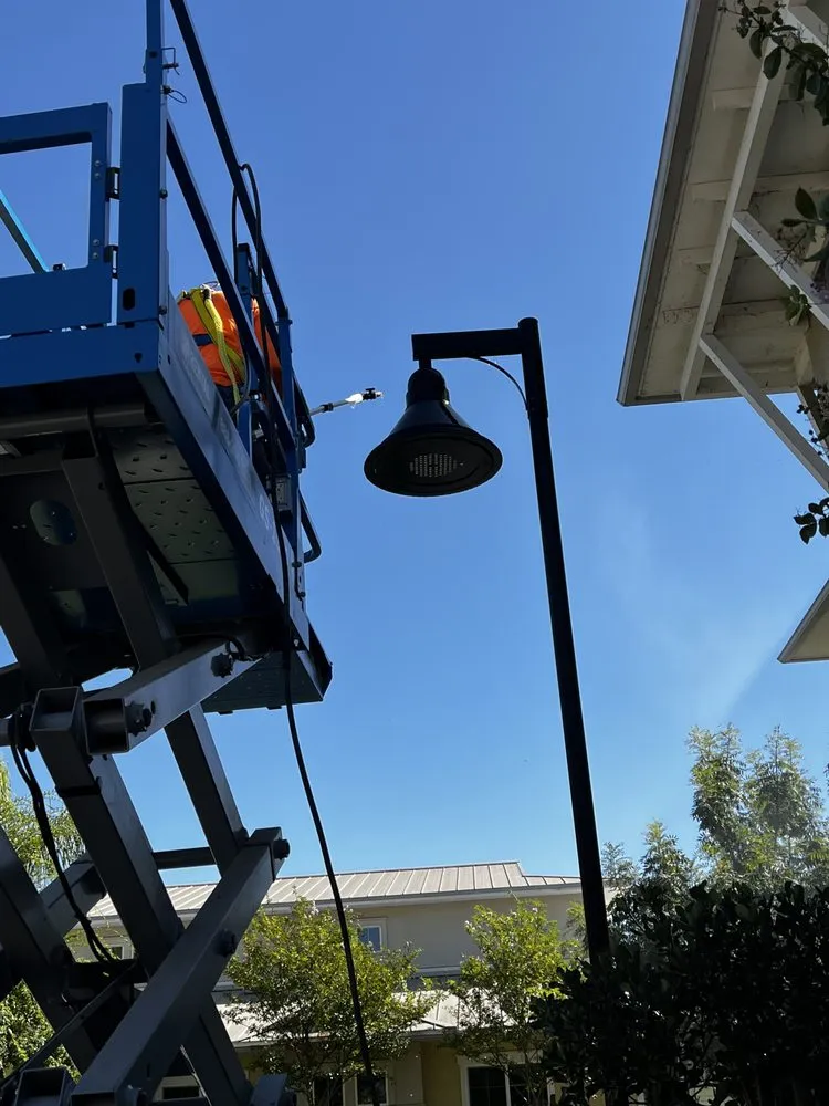 Trusted yard cleanup service in Fresno, CA by Baja Commercial & Maintenance