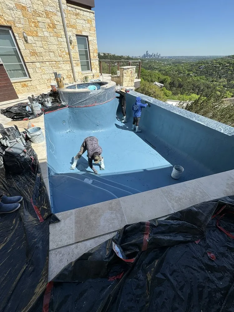 Expert yard cleanup service in Boerne, TX by Bajapools and Landscape