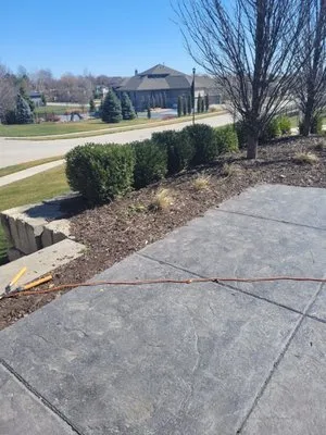 Baker Home and Lawn Services Logo