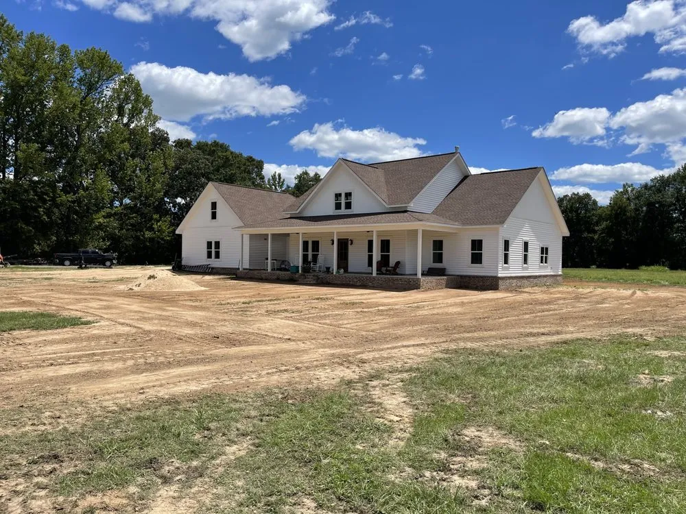Local yard cleanup service in Benton, AR - Baker Land Services
