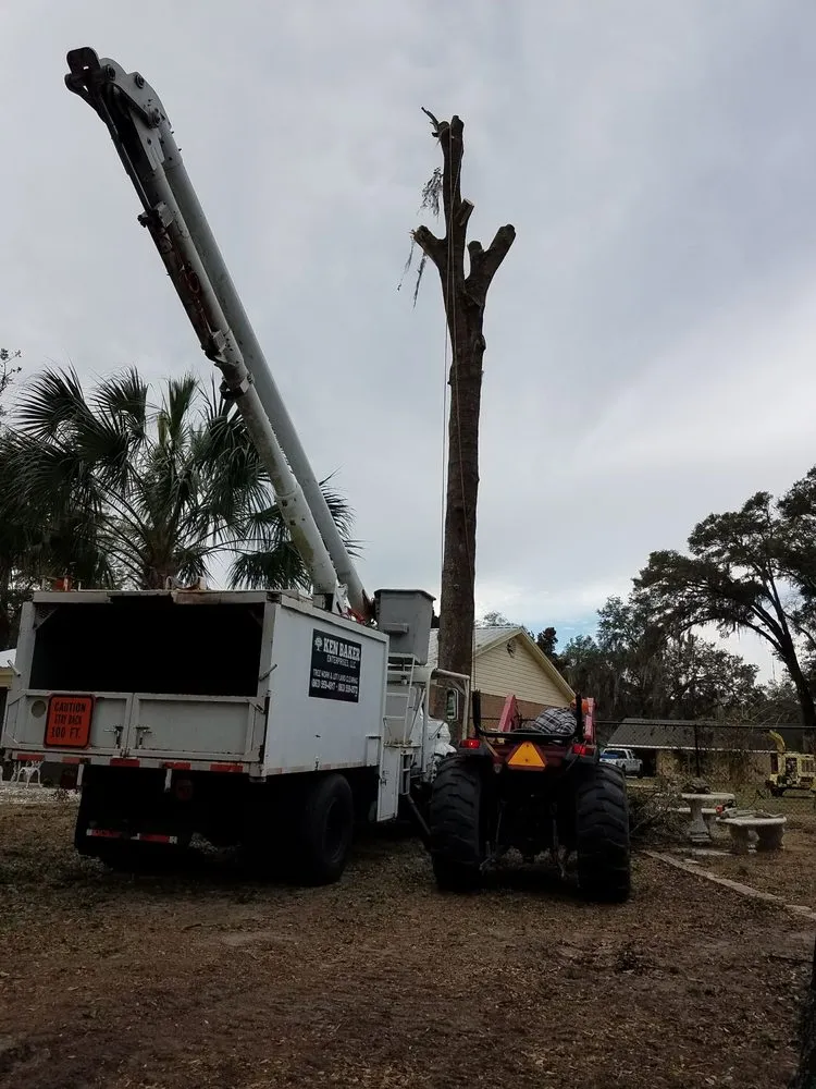 Custom garden landscaping with custom design in Mulberry, FL by Bakers All Around Tree Service