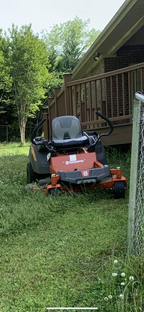 Top-rated yard maintenance with custom design in Harvest, AL by Bakers Lawn Care