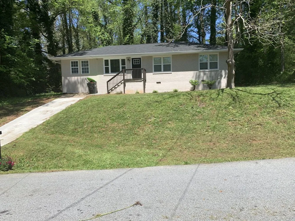 Local garden landscaping experts serving Decatur, GA - Baker’s Lawn Salon