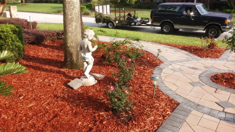 Top-rated garden landscaping for year-round maintenance in Lakeland, FL by Baker's Outside Services and Solutions