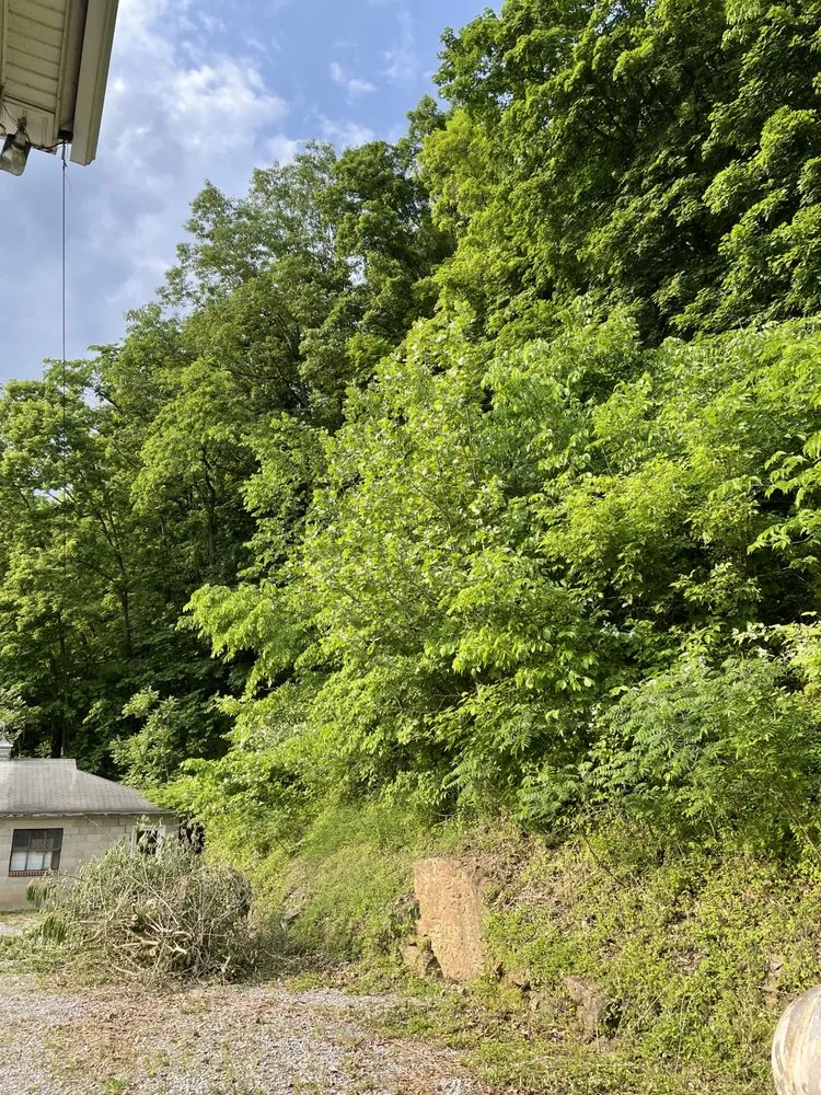 Affordable lawn mowing service in Mifflintown, PA - Bakers Property Services