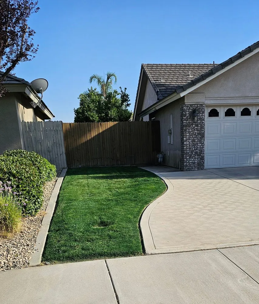 Top-rated lawn care service for outdoor upgrades in Bakersfield, CA by Bakersfield Lawn Painting