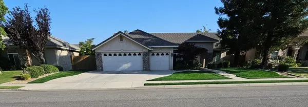 Bakersfield Lawn Painting Logo