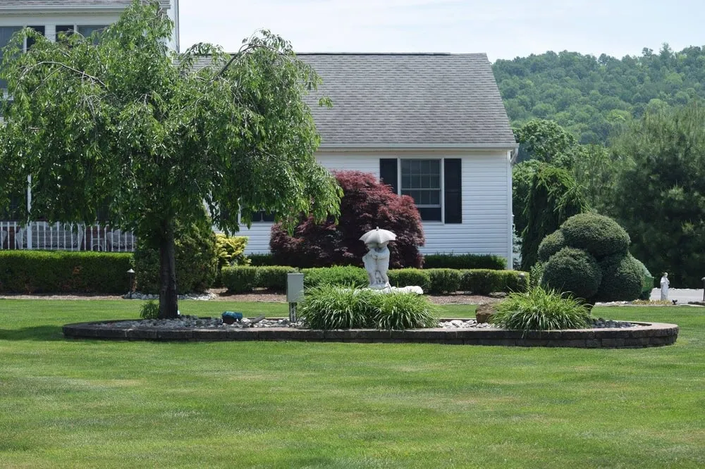 Top-rated garden landscaping in Green Brook, NJ by Balaney Contracting