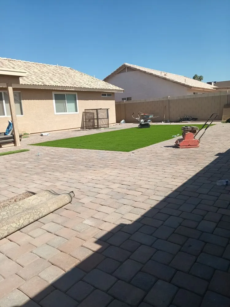 Top-rated lawn mowing service in Phoenix, AZ - Balderas Landscape