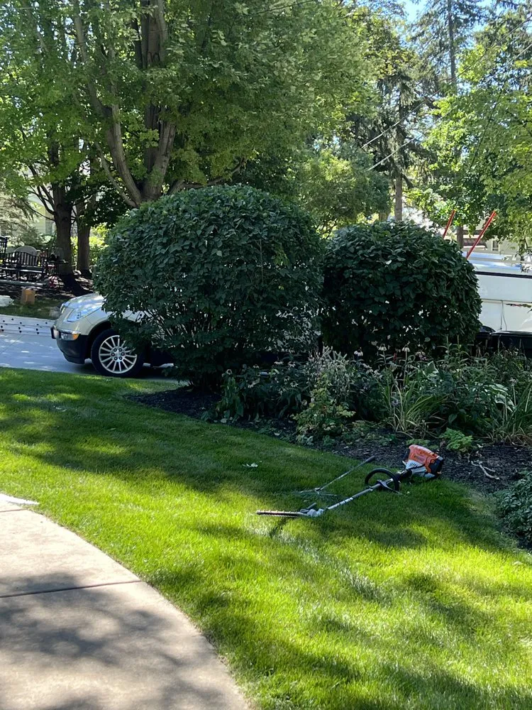 Expert garden landscaping in Lake Geneva, WI by Baldi Lawn Service