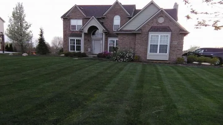 Top-rated landscaping services for year-round maintenance in Howell, MI by Baldwin services