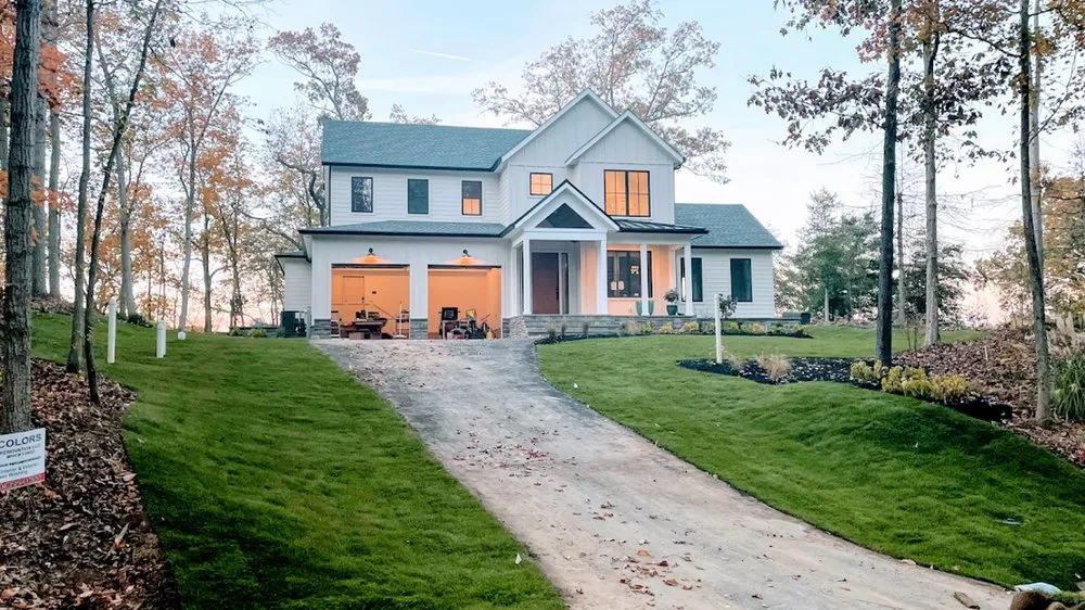 Custom yard cleanup service experts serving Davidsonville, MD - Baldwin Turf Solutions