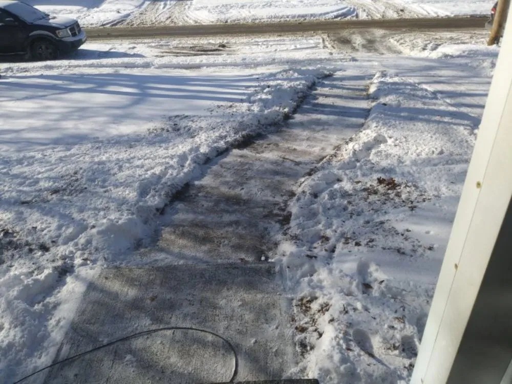 Trusted lawn care service experts serving Warren, OH - Baldwin's Lawn Care Services