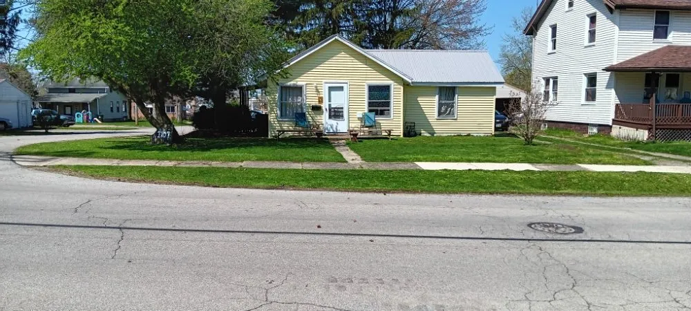 Reliable landscaping services experts serving Warren, OH - Baldwin's Lawn Care Services