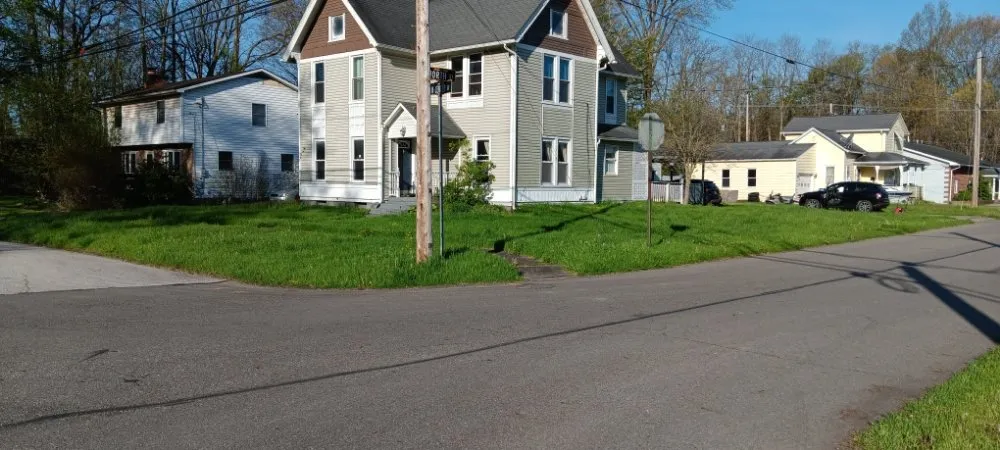 Expert landscape installation near you in Warren, OH by Baldwin's Lawn Care Services