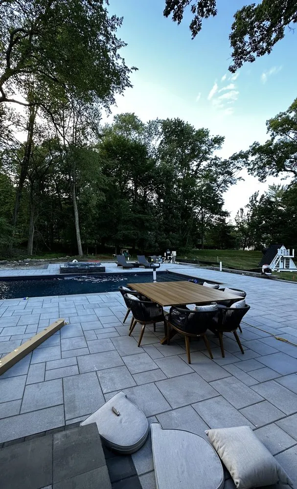 Professional yard maintenance experts serving Ridgefield, NJ - Balitano