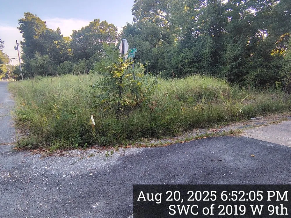 Local landscape design in Pine Bluff, AR - Balla Moving & Lawn Indulgence