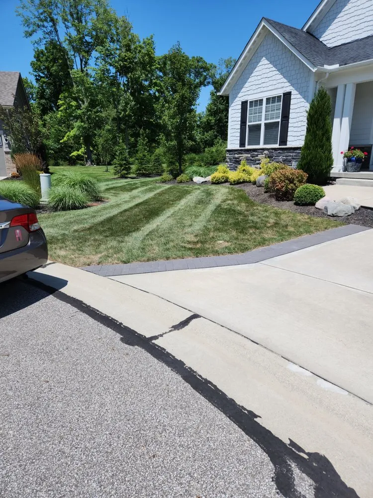 Expert lawn care service in Mantua, OH - Ballard Brothers Lawncare and Landscapes
