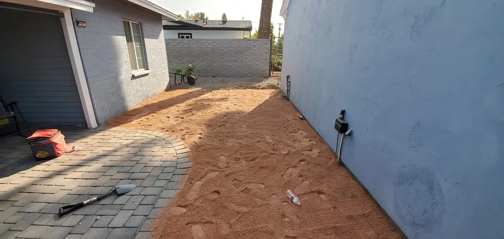 Custom yard cleanup service with custom design in Cave Creek, AZ by Ballpark Cuts