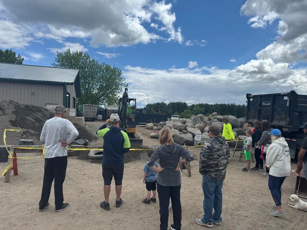 Custom garden landscaping experts serving Balsam Lake, WI - Balsam Lake Pro-Lawn