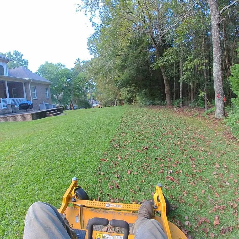 Local lawn care service for beautiful yards in Jacksonville, AL by Bama Lawn Masters
