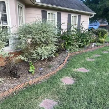 Expert yard maintenance for residential properties in New Philadelphia, PA by Bambiito’s Landscaping