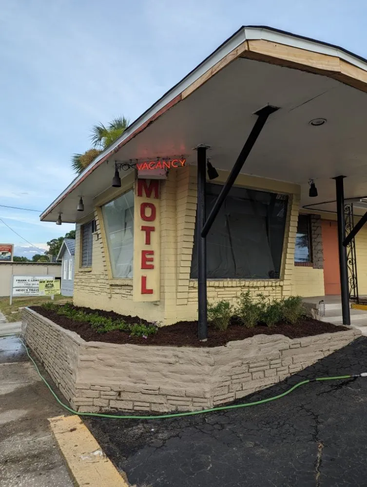 Top-rated outdoor landscaping in Ocala, FL - Bamboo Express