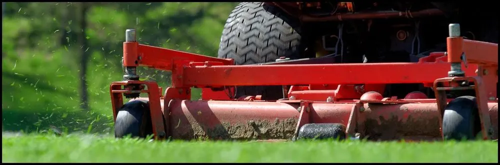 Custom lawn mowing service for beautiful yards across Cumming, GA - Banana Landscaping