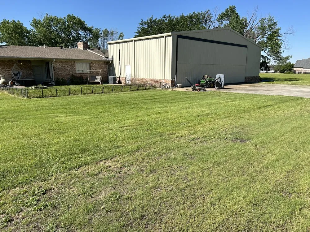 Professional garden landscaping for year-round maintenance in Murphy, TX by Banda’s Lawn Care