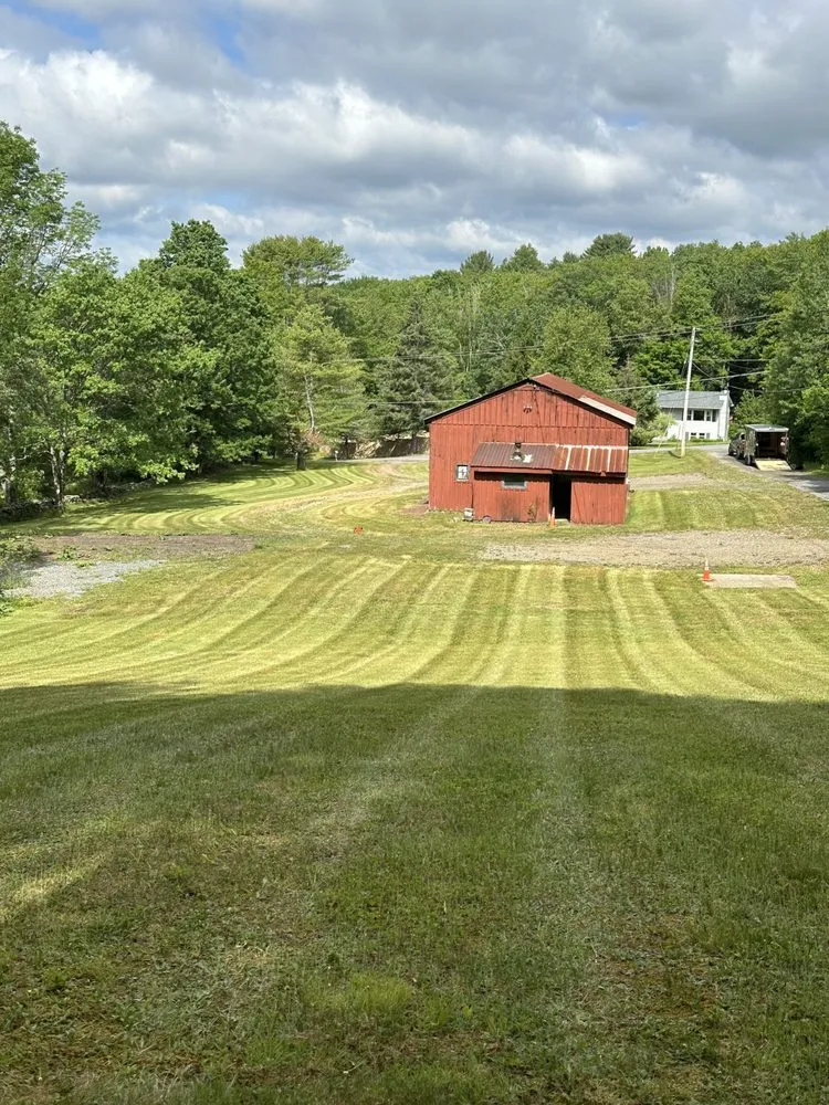 Affordable yard maintenance experts serving Ferndale, NY - Banded Landscaping