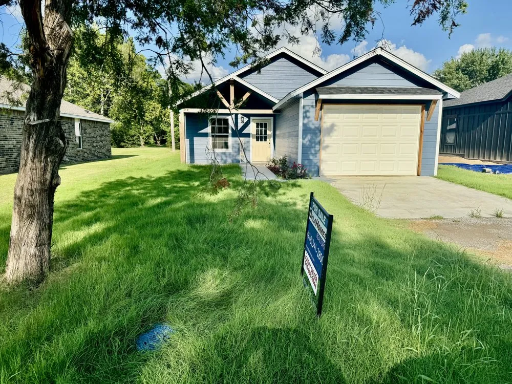 Local garden landscaping in Pryor, OK by Bandits Lawn Care