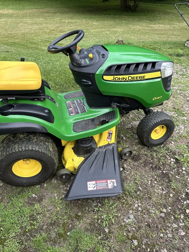 Local lawn care service for homes across Pittsburgh, PA - Banks Landscaping