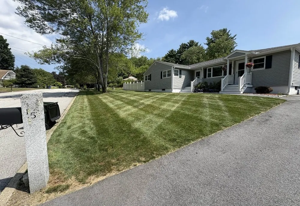 Expert lawn mowing service in Manchester, NH by Banks Lawn Service