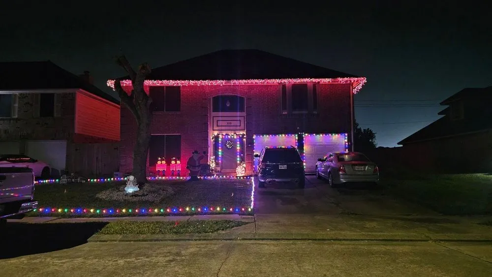 Custom lawn mowing service in Clute, TX - Banks Property Solutions