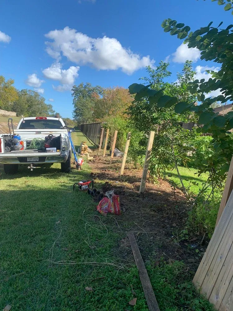 Professional lawn care service in Clute, TX - Banks Property Solutions