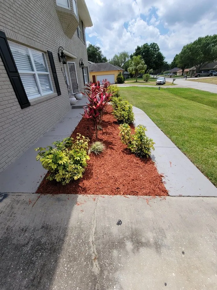Affordable outdoor landscaping in Wahneta, FL by Bankston’s Lawn Care