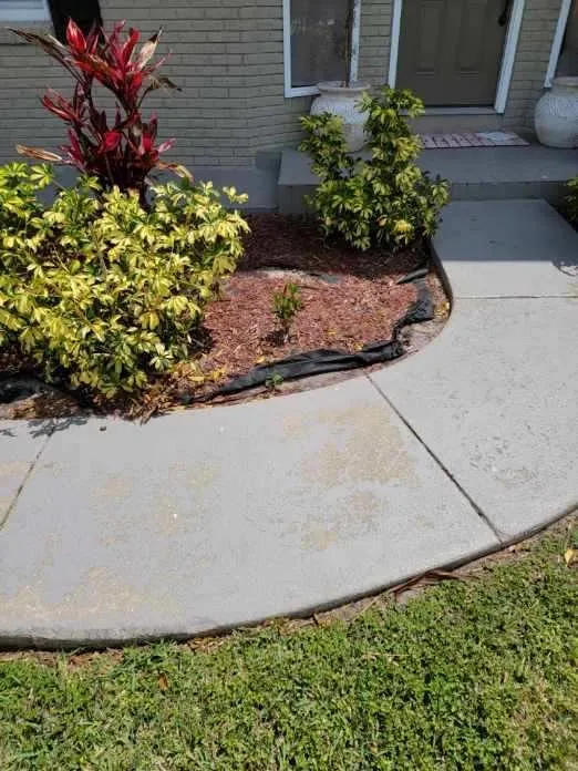 Trusted outdoor landscaping for year-round maintenance in Wahneta, FL by Bankston’s Lawn Care