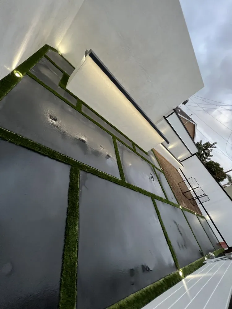 Professional residential landscaping in Culver City, CA by Banuelos Landscape