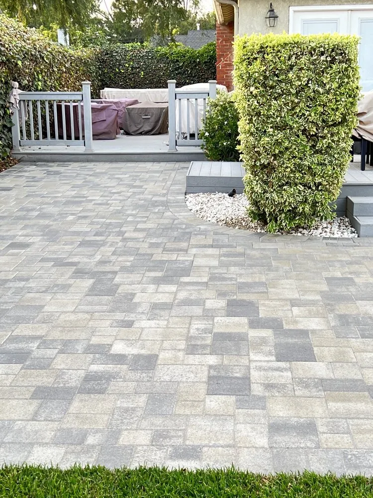 Professional landscaping services for beautiful yards in Culver City, CA by Banuelos Landscape