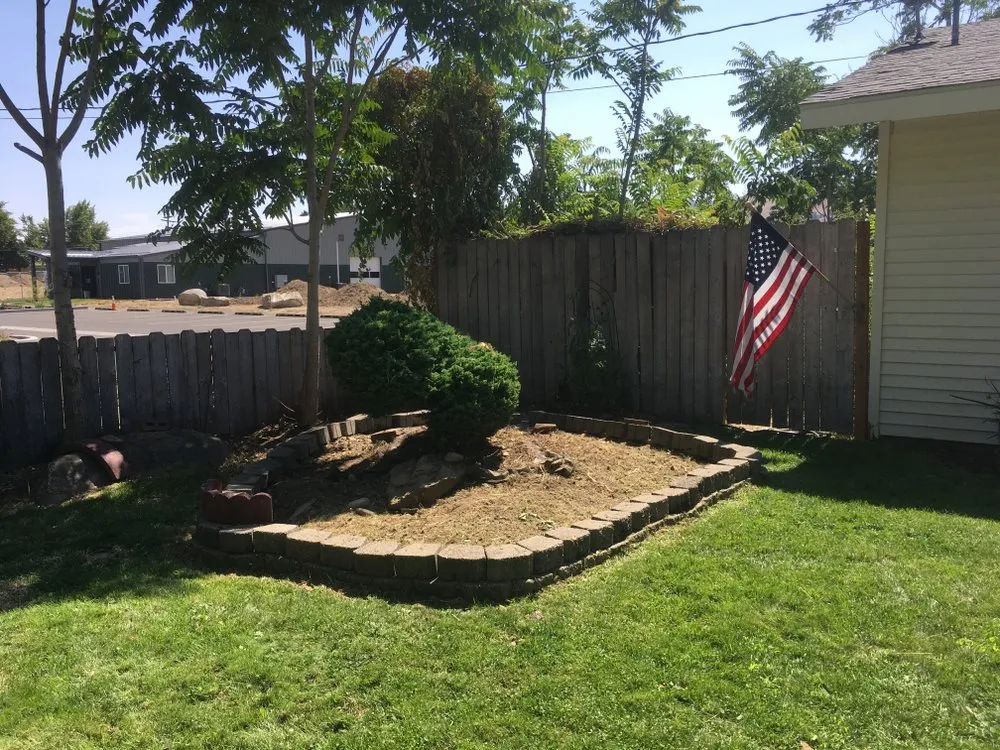 Professional yard cleanup service in Wenatchee, WA by Banuelos Landscaping