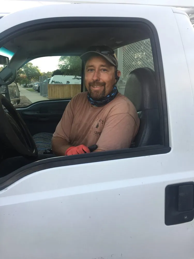 Expert yard maintenance for residential properties in San Diego, CA by Banyan's Landscaping Maintenance