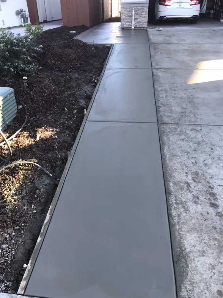 Custom landscaping services in Stockton, CA by Barajas Gardening & Concrete