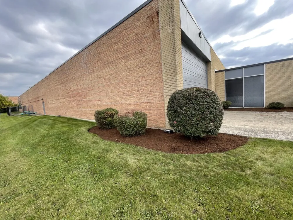 Local outdoor landscaping experts serving Cicero, IL - Barajas Landscaping and Snow Removal