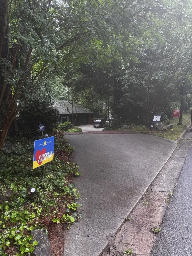 Reliable yard maintenance in Chamblee, GA - Barajas Tree Services & Landscaping