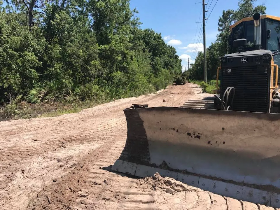 Professional lawn care service for beautiful yards across Lake Placid, FL - BaRaR Contracting