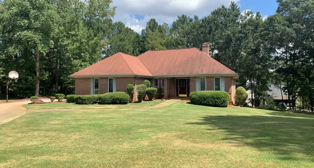 Expert yard maintenance experts serving Conyers, GA - Barbis bothers landscaping