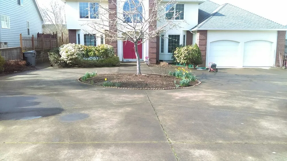 Top-rated yard maintenance for year-round maintenance in Corvallis, OR by Barbosa Home Maintenance Services
