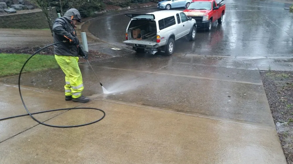 Custom lawn mowing service in Corvallis, OR - Barbosa Home Maintenance Services